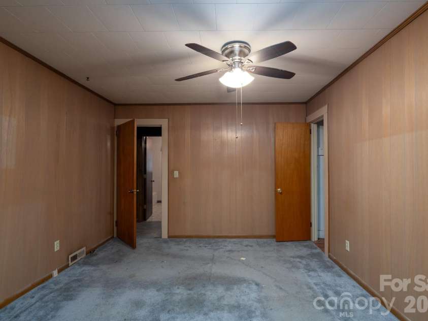 322 4th Street, Oakboro, NC 28129.  MLS# CAR4349811, YatesRealty ID 6840. 