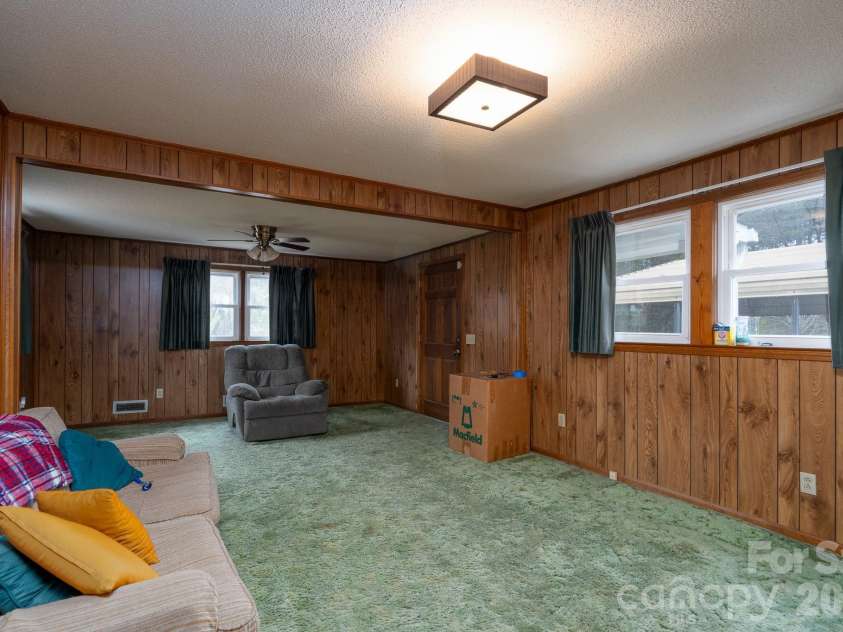 322 4th Street, Oakboro, NC 28129.  MLS# CAR4349811, YatesRealty ID 6840. 