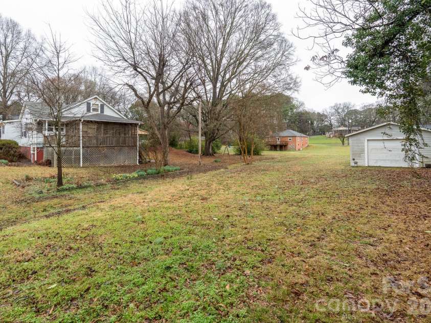 322 4th Street, Oakboro, NC 28129.  MLS# CAR4349811, YatesRealty ID 6840. 