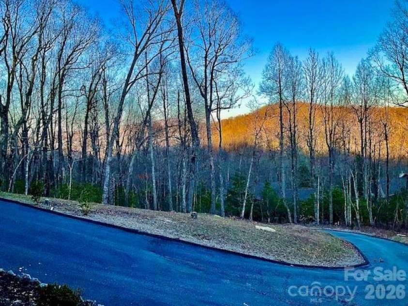 151 Unoga Court, Brevard, NC 28712.  MLS# CAR4279300, YatesRealty ID 6841. 