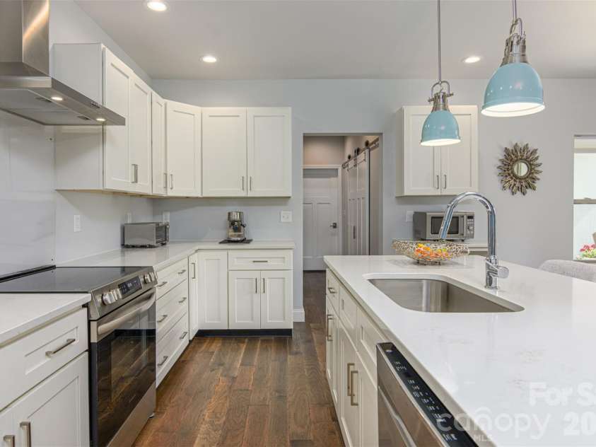 151 Unoga Court, Brevard, NC 28712.  MLS# CAR4279300, YatesRealty ID 6841. 