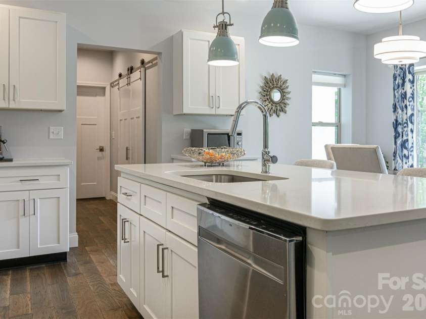 151 Unoga Court, Brevard, NC 28712.  MLS# CAR4279300, YatesRealty ID 6841. 