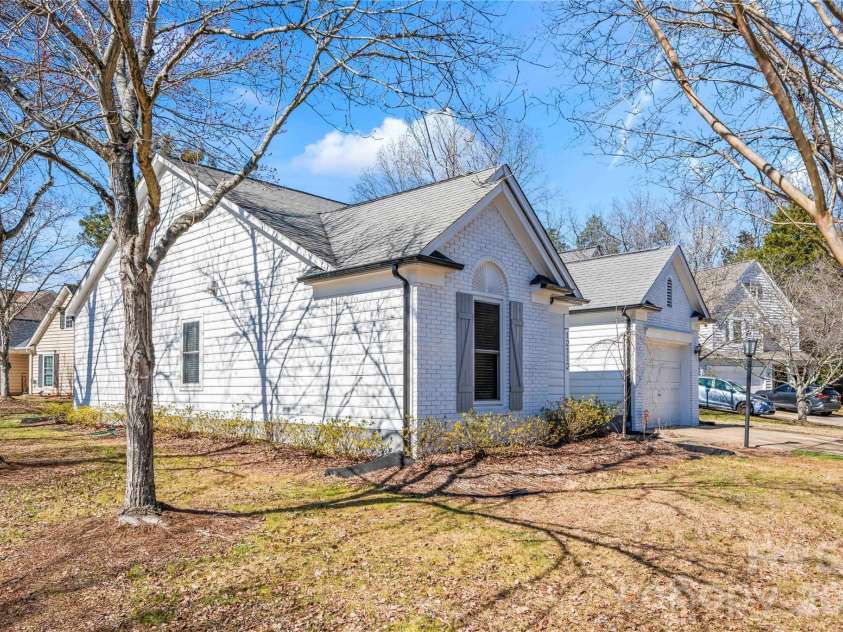 12112 Kempshott Court, Charlotte, NC 28273.  MLS# CAR4348965, YatesRealty ID 6842. 
