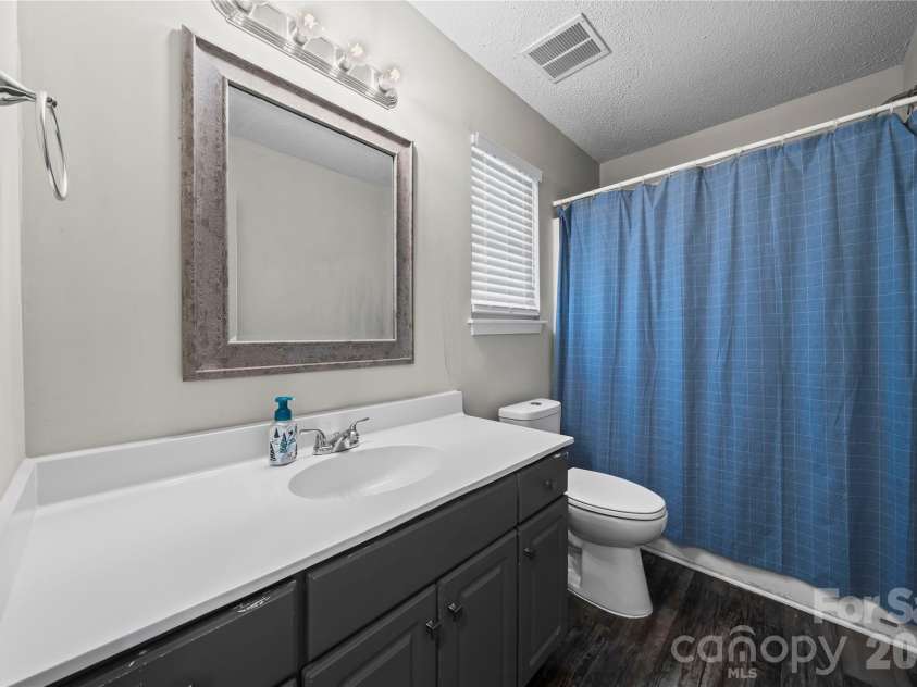 12112 Kempshott Court, Charlotte, NC 28273.  MLS# CAR4348965, YatesRealty ID 6842. 