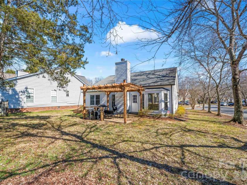 12112 Kempshott Court, Charlotte, NC 28273.  MLS# CAR4348965, YatesRealty ID 6842. 