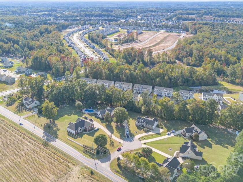 9404 Perimeter Court, Zebulon, NC 27597.  MLS# CAR4191333, YatesRealty ID 6842. Aerial view of the surrounding area