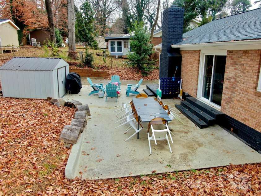 1521 Lanewood Place, Charlotte, NC 28208.  MLS# CAR4326904, YatesRealty ID 6843. Backyard Patio