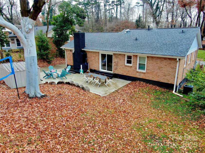 1521 Lanewood Place, Charlotte, NC 28208.  MLS# CAR4326904, YatesRealty ID 6843. Backyard Patio