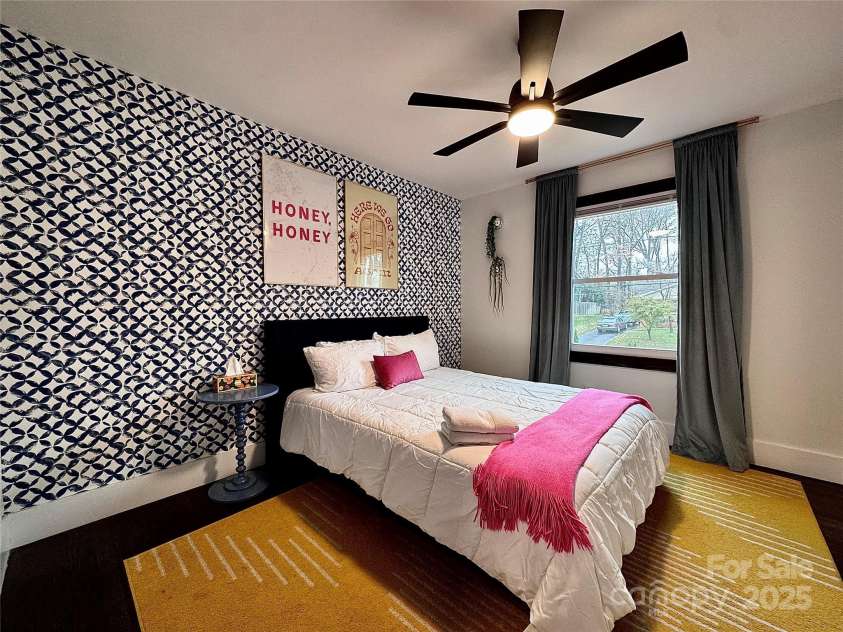1521 Lanewood Place, Charlotte, NC 28208.  MLS# CAR4326904, YatesRealty ID 6843. Second Bedroom