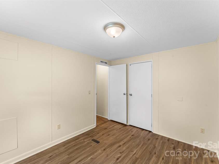 4 Saint Matthews Drive, Candler, NC 28715.  MLS# CAR4241573, YatesRealty ID 6844. Bedroom 3