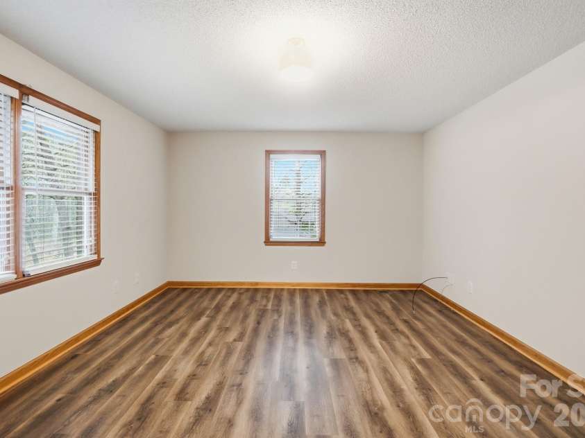 914 Spring Lake Drive, Iron Station, NC 28080.  MLS# CAR4357974, YatesRealty ID 6844. 