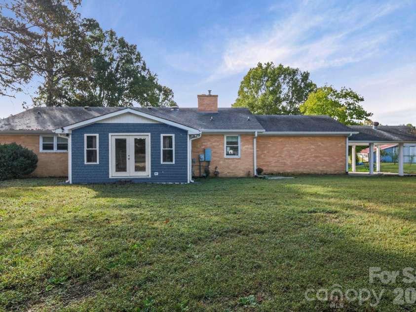 5221 Gilboa Road, Marshville, NC 28103.  MLS# CAR4313335, YatesRealty ID 6845. 