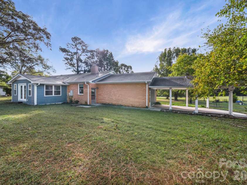 5221 Gilboa Road, Marshville, NC 28103.  MLS# CAR4313335, YatesRealty ID 6845. 