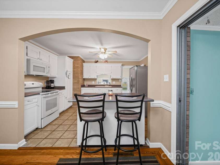 5221 Gilboa Road, Marshville, NC 28103.  MLS# CAR4313335, YatesRealty ID 6845. 