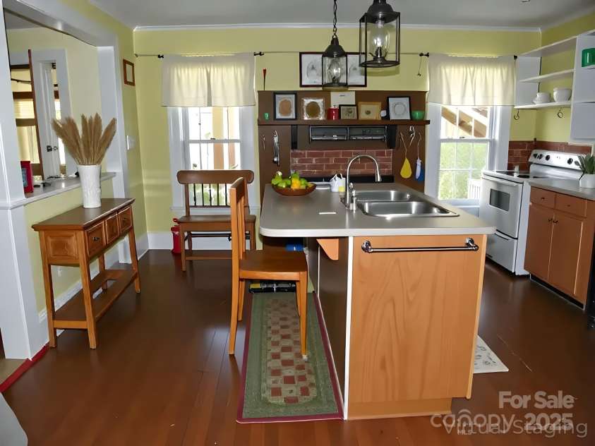 6000 Main Street, Salisbury, NC 28147.  MLS# CAR4248591, YatesRealty ID 6845. *VIRTUAL IMAGE* THE KITCHEN AT A SLIGHTLY DIFFERENT ANGLE...JUST ONE ENDLESS IDEAS. THE WALL TO THE LEFT COULD BE REMOVED AND FRENCH DOORS ADDED TO THE BACK.