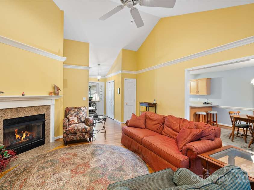 264 Charlestown Drive, Hendersonville, NC 28792.  MLS# CAR4325635, YatesRealty ID 6846. 