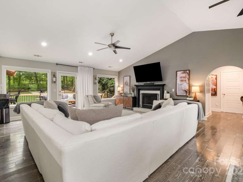 4517 Lake Shore Road, Denver, NC 28037.  MLS# CAR4246724, YatesRealty ID 6846. 