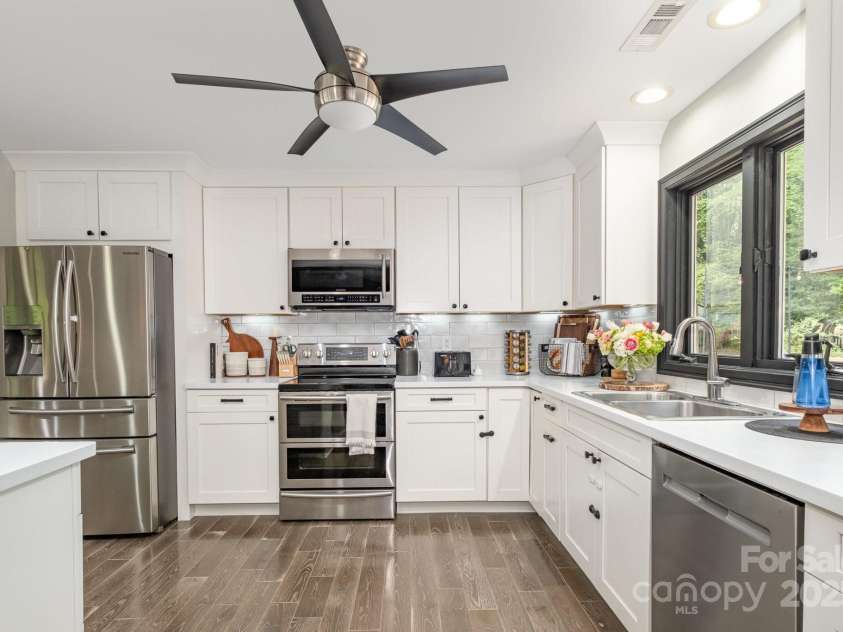 4517 Lake Shore Road, Denver, NC 28037.  MLS# CAR4246724, YatesRealty ID 6846. 