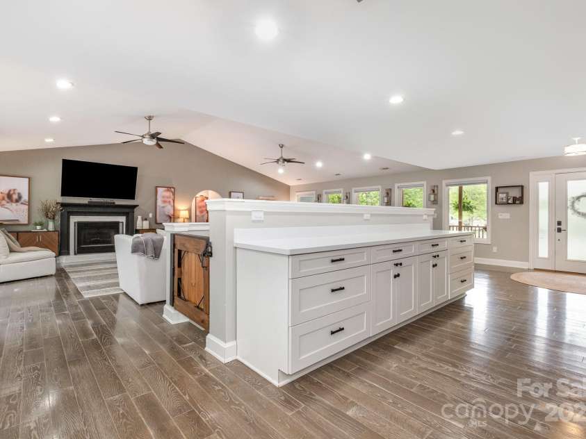 4517 Lake Shore Road, Denver, NC 28037.  MLS# CAR4246724, YatesRealty ID 6846. 