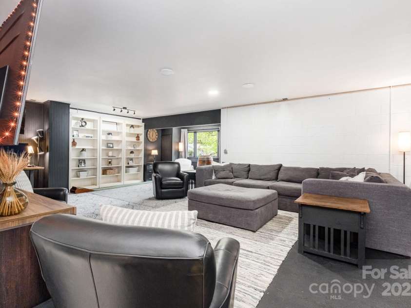 4517 Lake Shore Road, Denver, NC 28037.  MLS# CAR4246724, YatesRealty ID 6846. 