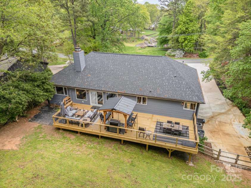 4517 Lake Shore Road, Denver, NC 28037.  MLS# CAR4246724, YatesRealty ID 6846. 