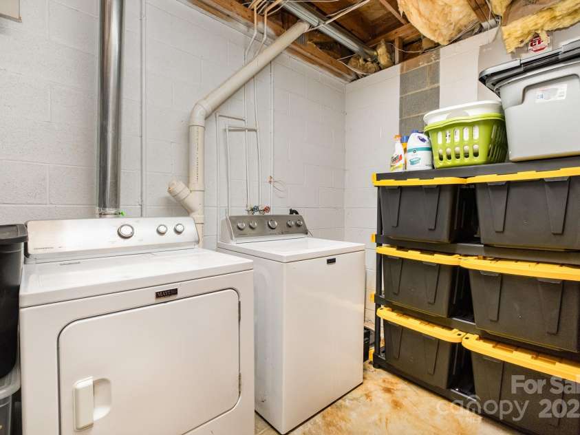 4517 Lake Shore Road, Denver, NC 28037.  MLS# CAR4246724, YatesRealty ID 6846. Second laundry in basement