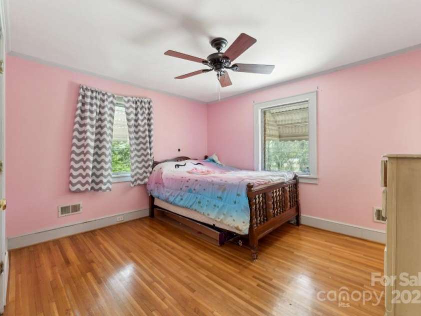 237 Palaside Drive, Concord, NC 28025.  MLS# CAR4242093, YatesRealty ID 6847. 
