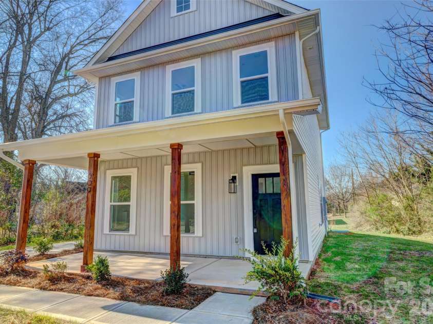 609 Buffalo Street, Shelby, NC 28150.  MLS# CAR4328307, YatesRealty ID 6847. 