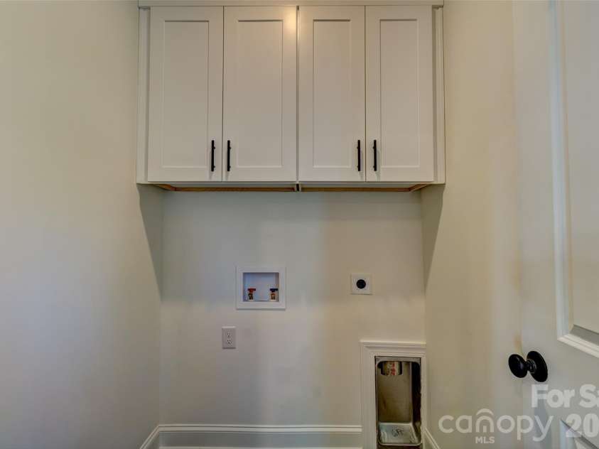 609 Buffalo Street, Shelby, NC 28150.  MLS# CAR4328307, YatesRealty ID 6847. 