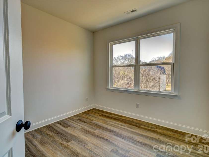 609 Buffalo Street, Shelby, NC 28150.  MLS# CAR4328307, YatesRealty ID 6847. 