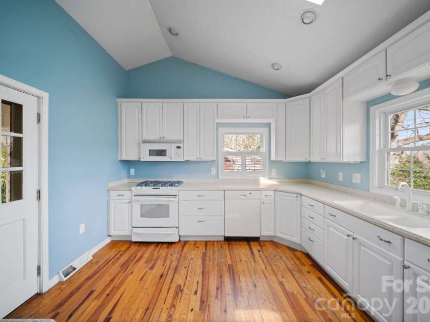 30 JB Ivey Lane, Lake Junaluska, NC 28745.  MLS# CAR4360911, YatesRealty ID 6848. 
