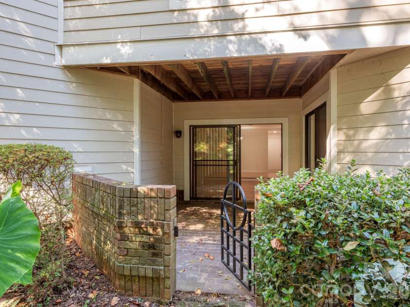 2715 Selwyn Avenue, Charlotte, NC 28209.  MLS# CAR4362710, YatesRealty ID 6849. Exterior Patio