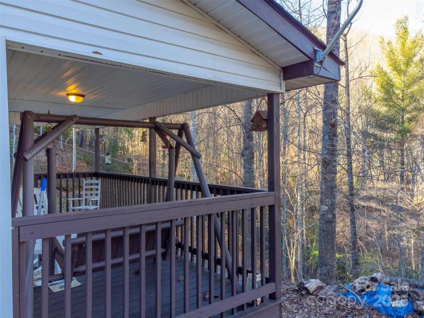 109 Hog Cove Road, Sylva, NC 28779.  MLS# CAR4332121, YatesRealty ID 685. 