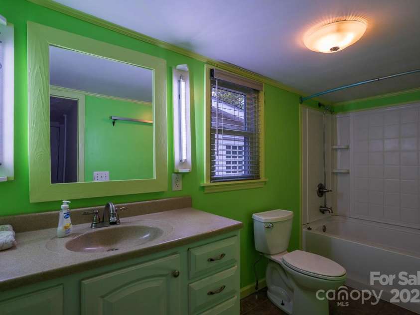 948 Riceville Road, Asheville, NC 28805.  MLS# CAR4311610, YatesRealty ID 685. 