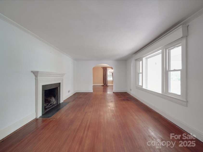 2326 Armstrong Circle, Gastonia, NC 28054.  MLS# CAR4243976, YatesRealty ID 6850. 