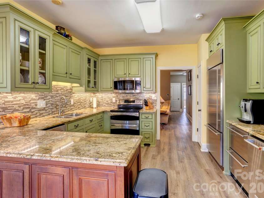 539 Gatsby Place, Concord, NC 28027.  MLS# CAR4356426, YatesRealty ID 6852. 