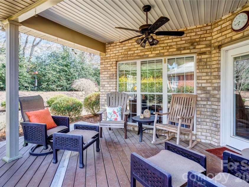 539 Gatsby Place, Concord, NC 28027.  MLS# CAR4356426, YatesRealty ID 6852. 