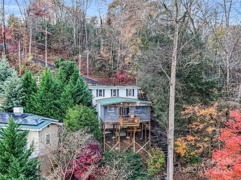291 Tryon Bay Circle, Lake Lure, NC 28746.  MLS# CAR4202352, YatesRealty ID 6853. 