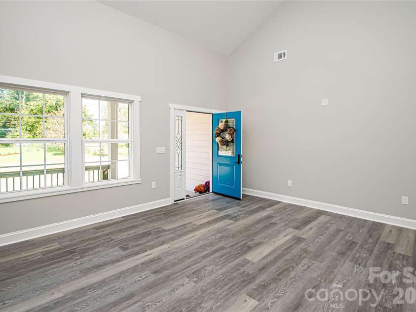 728 Sugar Plum Lane, Chester, SC 29706.  MLS# CAR4312343, YatesRealty ID 6854. 