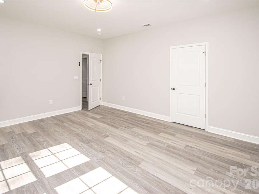 728 Sugar Plum Lane, Chester, SC 29706.  MLS# CAR4312343, YatesRealty ID 6854. 