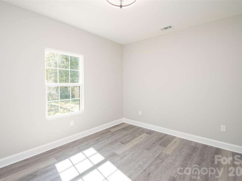 728 Sugar Plum Lane, Chester, SC 29706.  MLS# CAR4312343, YatesRealty ID 6854. 