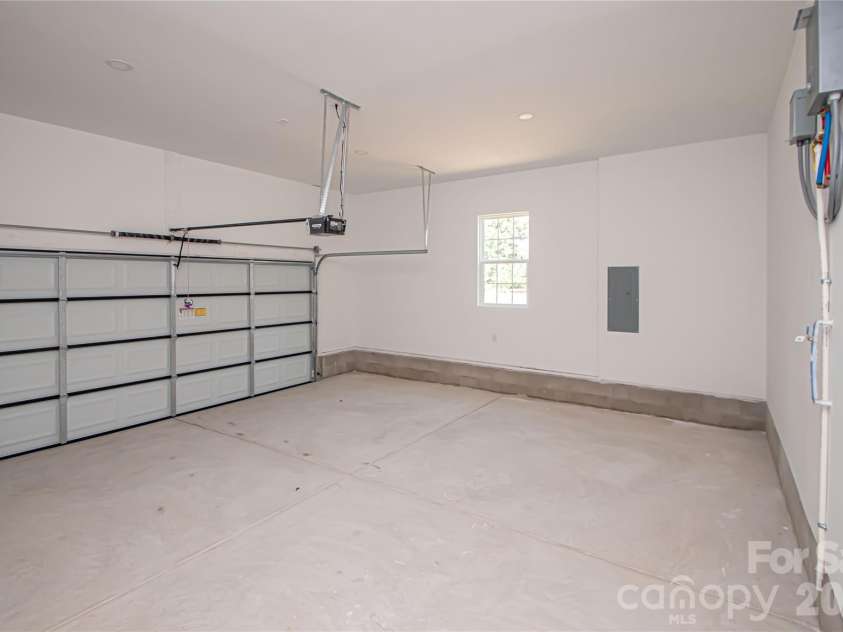 728 Sugar Plum Lane, Chester, SC 29706.  MLS# CAR4312343, YatesRealty ID 6854. 