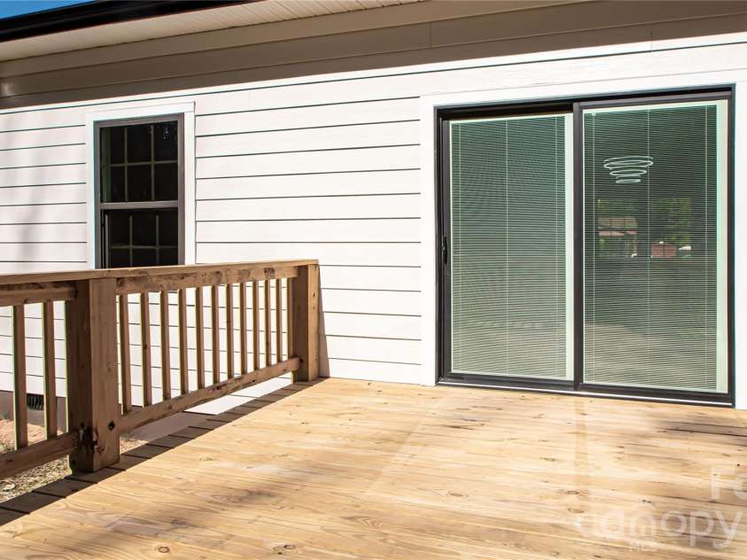 728 Sugar Plum Lane, Chester, SC 29706.  MLS# CAR4312343, YatesRealty ID 6854. 