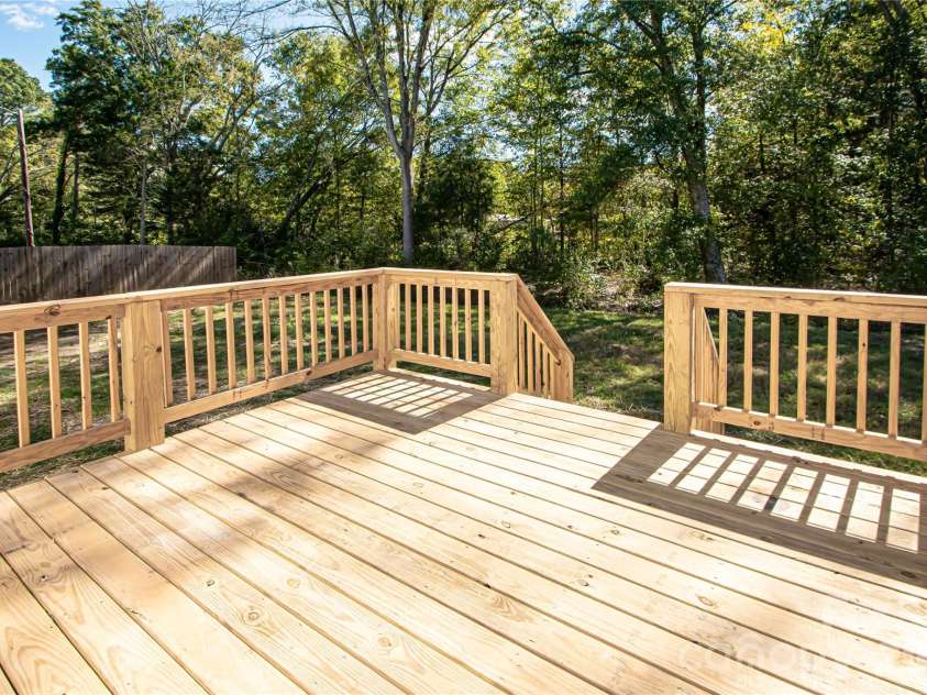 728 Sugar Plum Lane, Chester, SC 29706.  MLS# CAR4312343, YatesRealty ID 6854. 