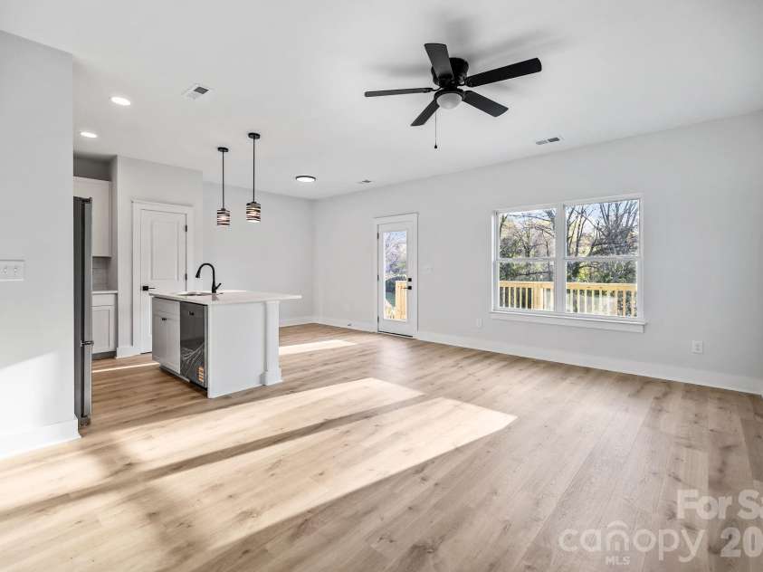 410 Hill Street, Gastonia, NC 28052.  MLS# CAR4357026, YatesRealty ID 6855. 