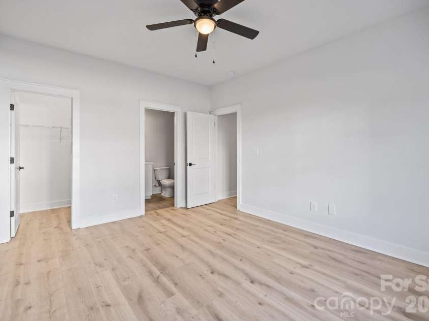 410 Hill Street, Gastonia, NC 28052.  MLS# CAR4357026, YatesRealty ID 6855. 