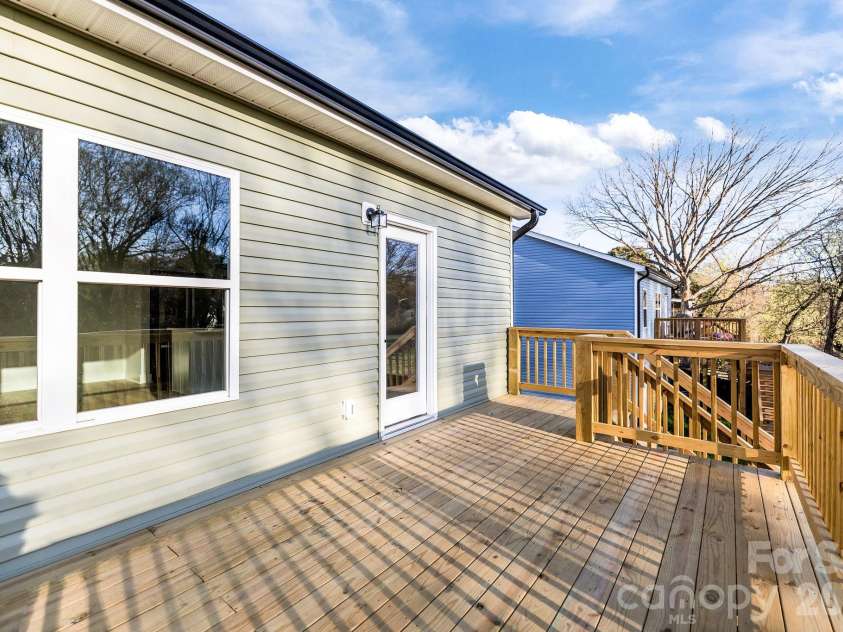 410 Hill Street, Gastonia, NC 28052.  MLS# CAR4357026, YatesRealty ID 6855. 