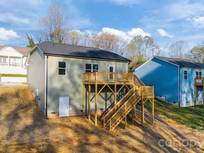 410 Hill Street, Gastonia, NC 28052.  MLS# CAR4357026, YatesRealty ID 6855. 