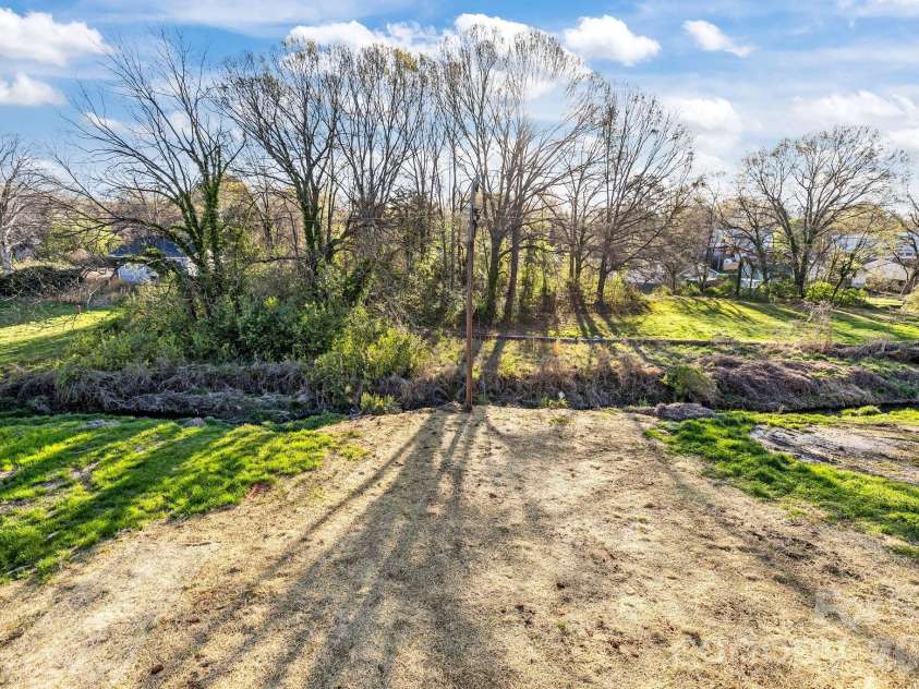 410 Hill Street, Gastonia, NC 28052.  MLS# CAR4357026, YatesRealty ID 6855. 