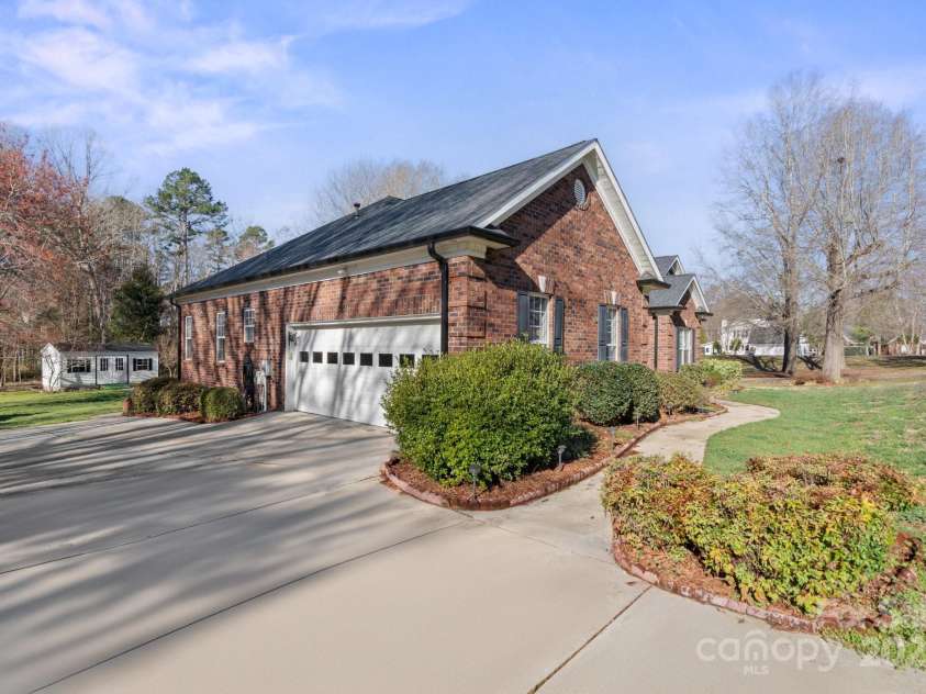 5405 Berrywood Lane, Monroe, NC 28110.  MLS# CAR4234816, YatesRealty ID 6856. 